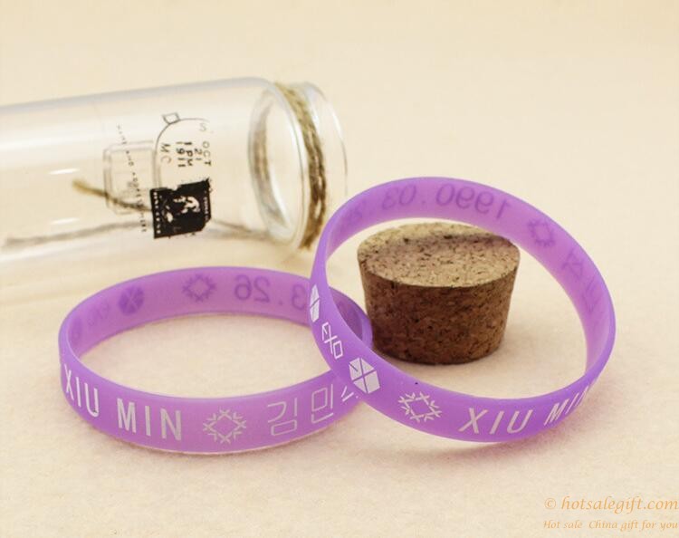 hotsalegift customizable luminous jelly silicone wristbands 2