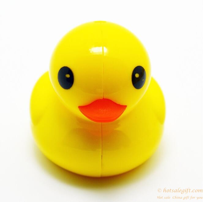 hotsalegift cute cartoon yellow duck mini portable mp3