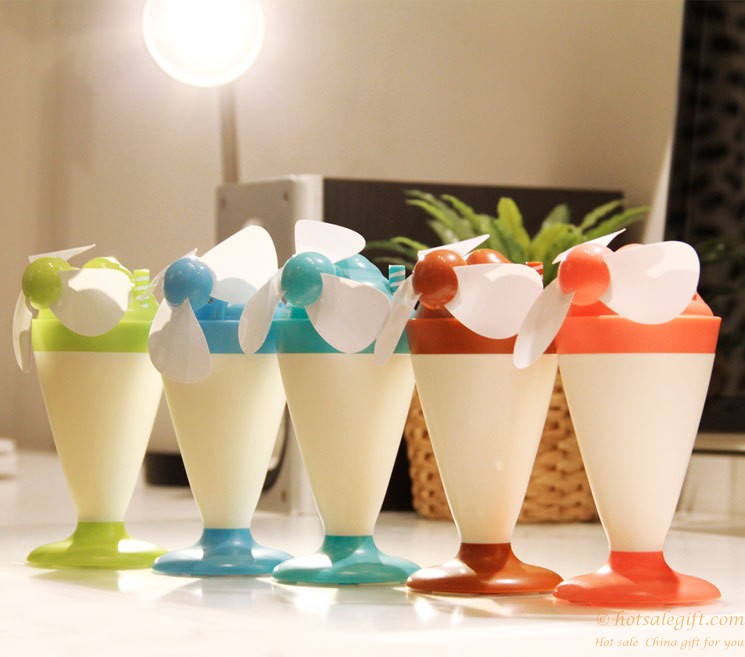 hotsalegift mini desktop cream ice cream shape light small fan