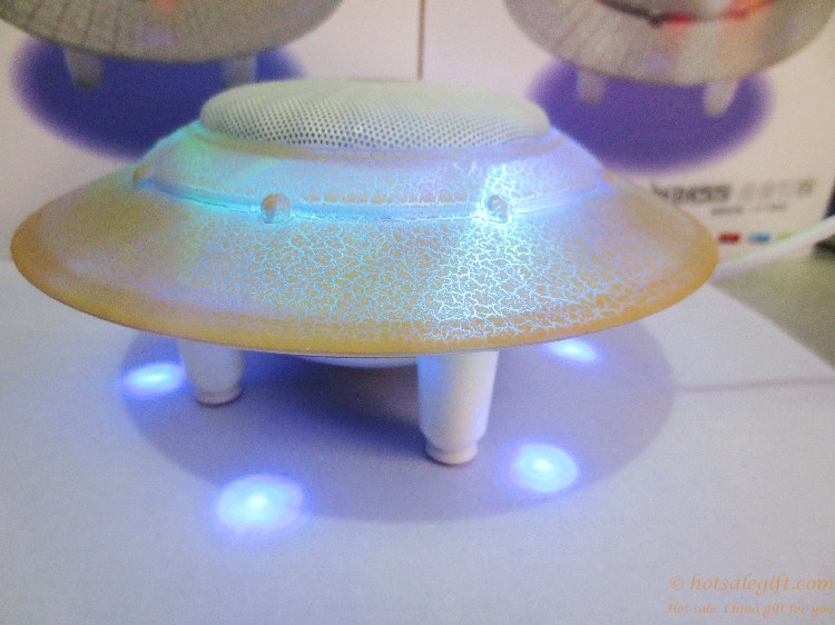 hotsalegift colorful ufo shape subwoofer wired speaker laptop 3