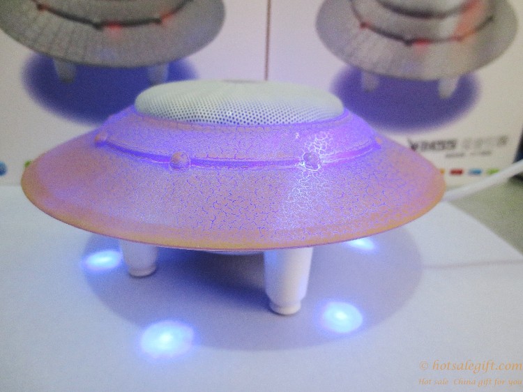 hotsalegift colorful ufo shape subwoofer wired speaker laptop