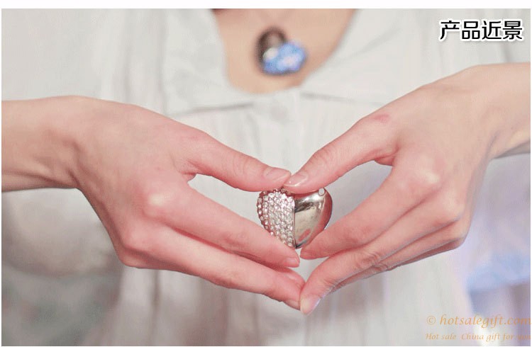 hotsalegift fashion exquisite heartshaped diamond crystal disk 2