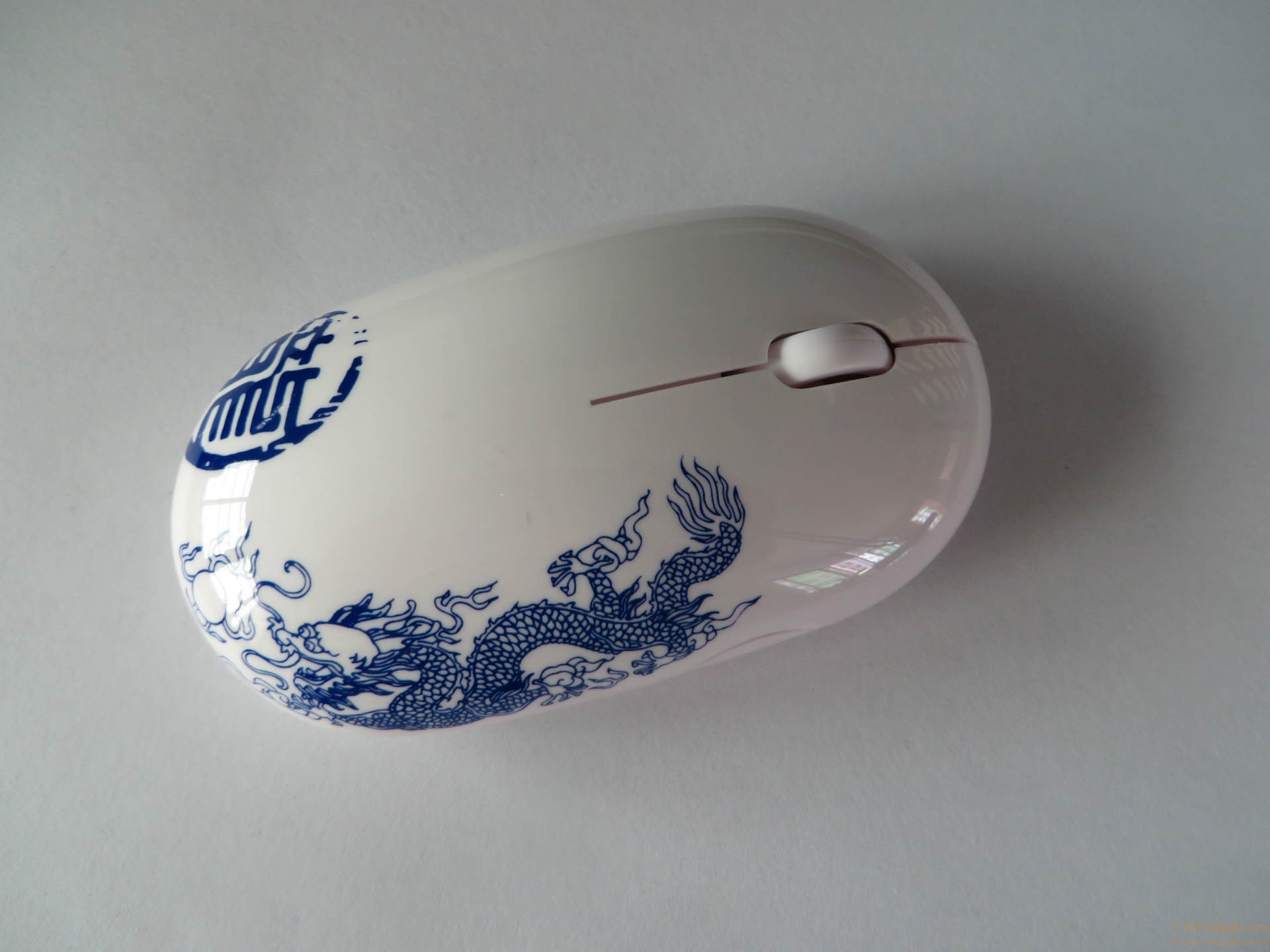 hotsalegift chinese style blue white porcelain shape mouse 2