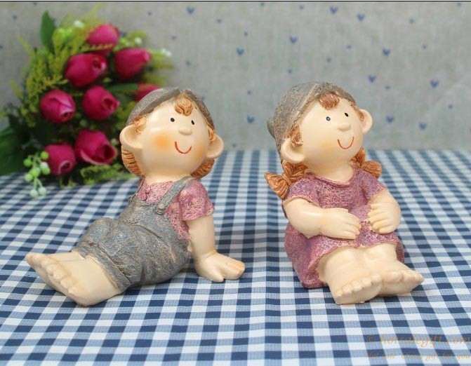 hotsalegift kissing couple resin doll ornaments 4