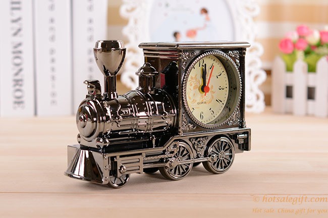 hotsalegift 3color retro locomotive creative alarm clocks 5