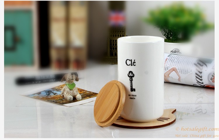 hotsalegift beautifully cute ceramic cup creative coffee mug milk cup wooden cover 2