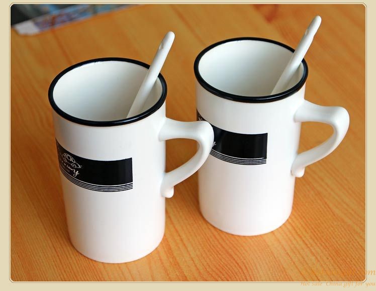hotsalegift fashion ceramic mug set lid spoon 2