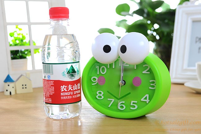 hotsalegift funny plastic big eyes frog alarm clock baby