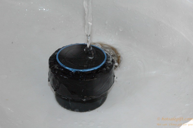 hotsalegift ip67 waterproof dustproof professional wireless bluetooth speakers sucker cup 5