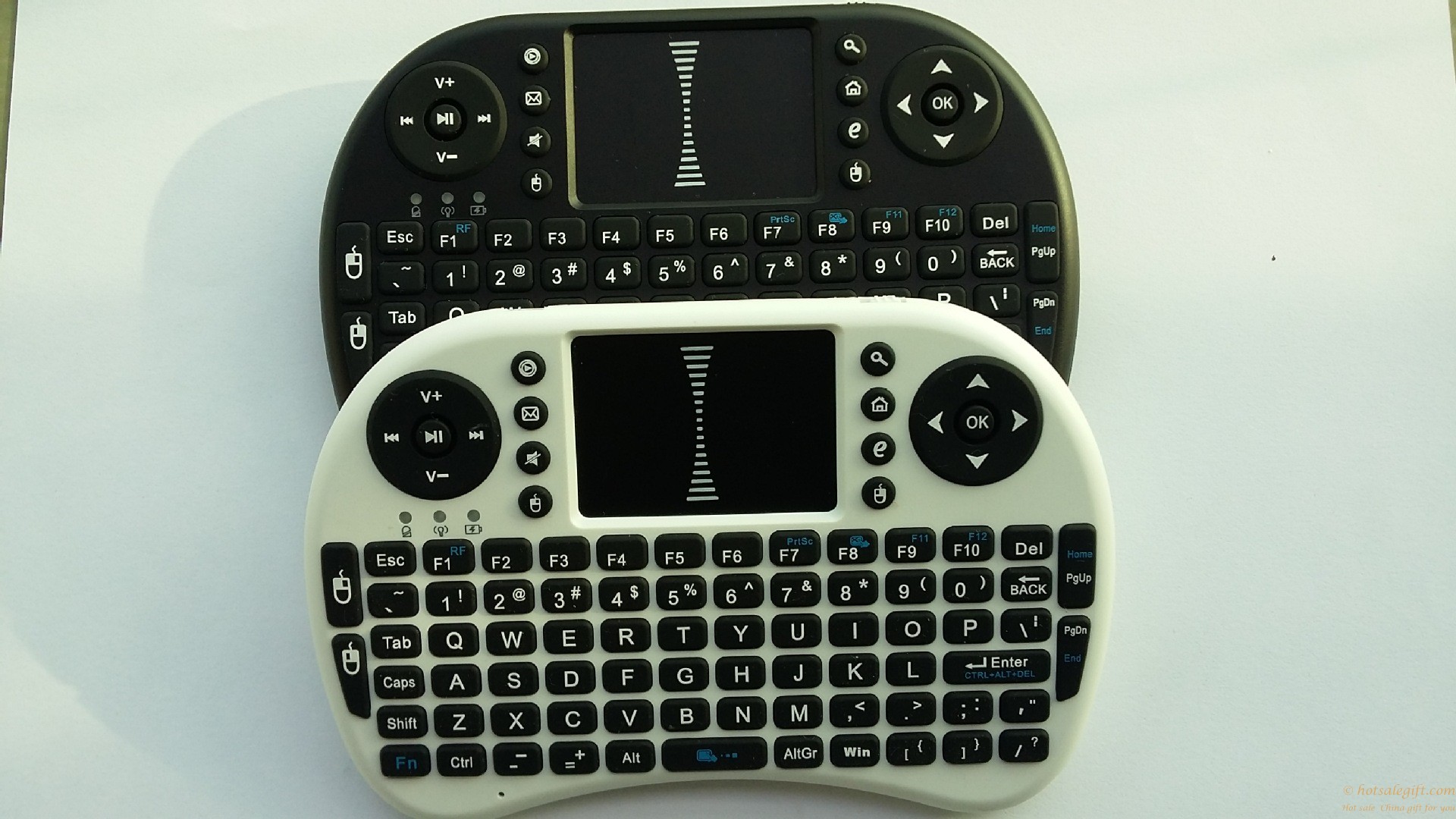 hotsalegift 24ghz ultra thin black bluetooth touchpad keyboard tablets ipad pro 4