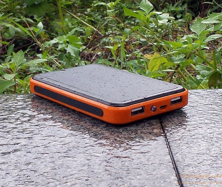 hotsalegift dual usb universal portable solar battery charger 10000mah waterproof solar power bank iphonesamsung 8