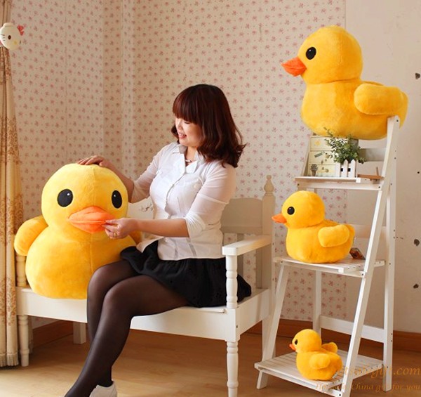 hotsalegift big yellow duck plush toys yellow duck doll pendant 11