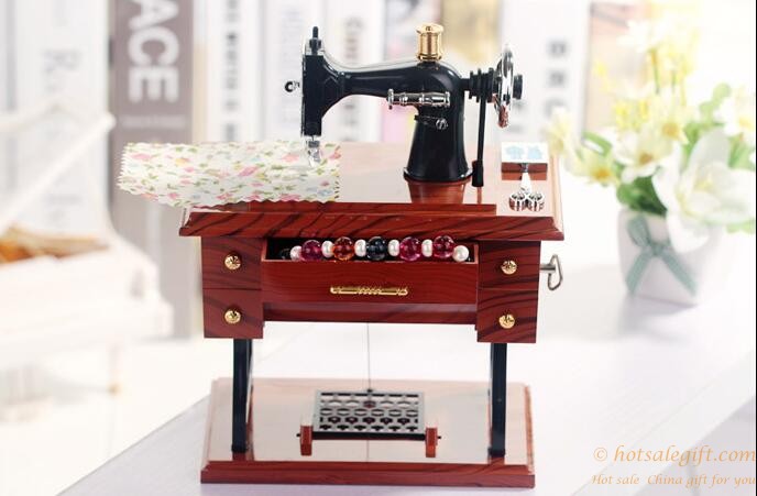 hotsalegift creative nostalgic sewing machine plastic music boxes 4