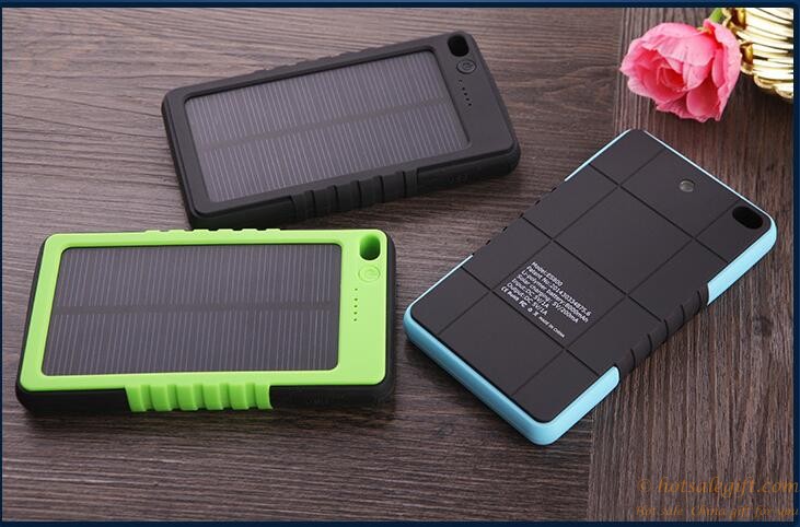 hotsalegift 3000mah outdoor solar portable power supply waterproof charger 5