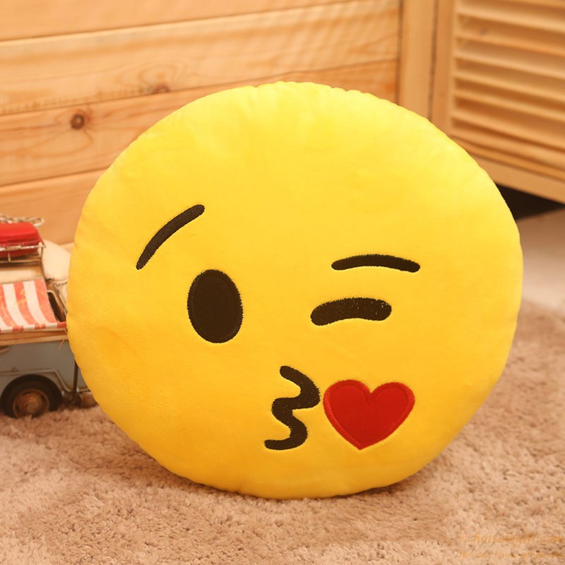 hotsalegift funny design wholesale wechat emoticon cushion emoji pillow 3