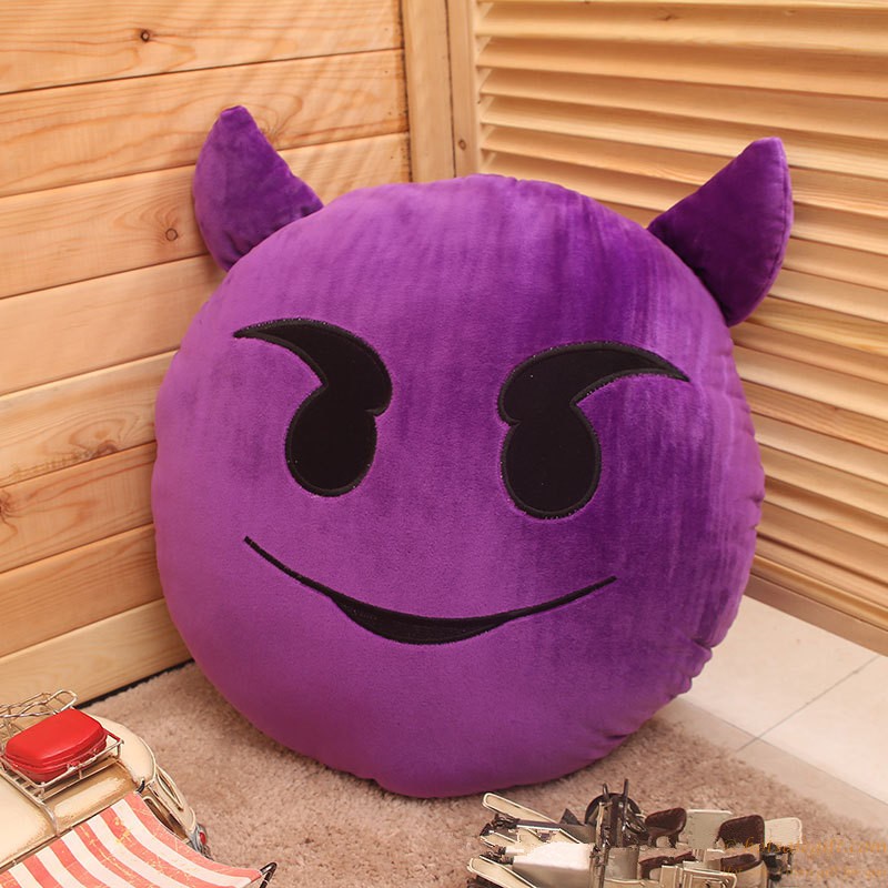 hotsalegift funny design wholesale wechat emoticon cushion emoji pillow 9
