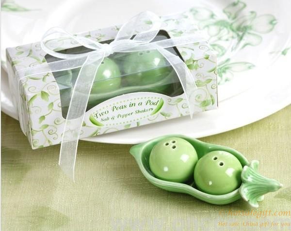 hotsalegift ceramic salt pepper shakers peas pod