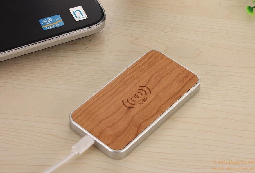 hotsalegift 3 coils qi wireless charger for iphone samsung47