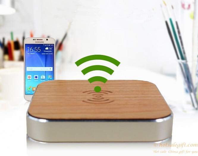 hotsalegift wooden design dual usb qi wireless charger61822
